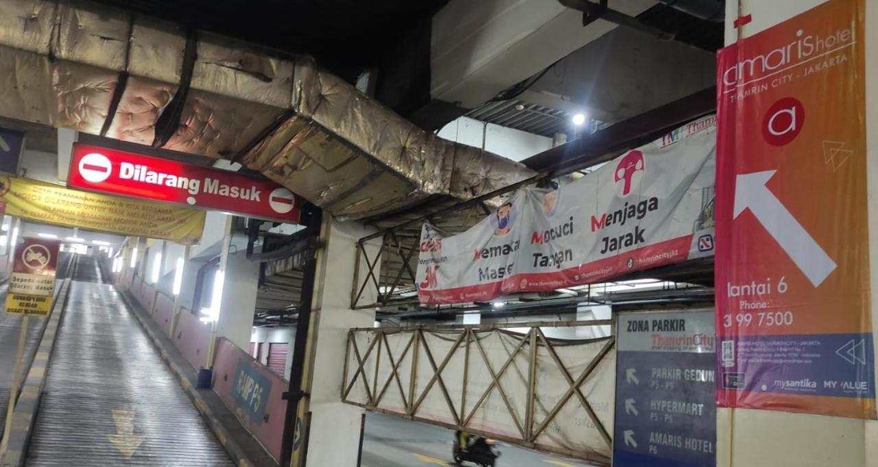 Amaris Hotel Thamrin City Jacarta Exterior foto
