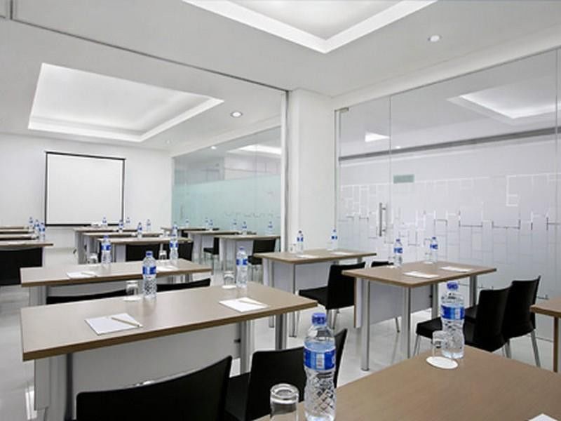 Amaris Hotel Thamrin City Jacarta Exterior foto