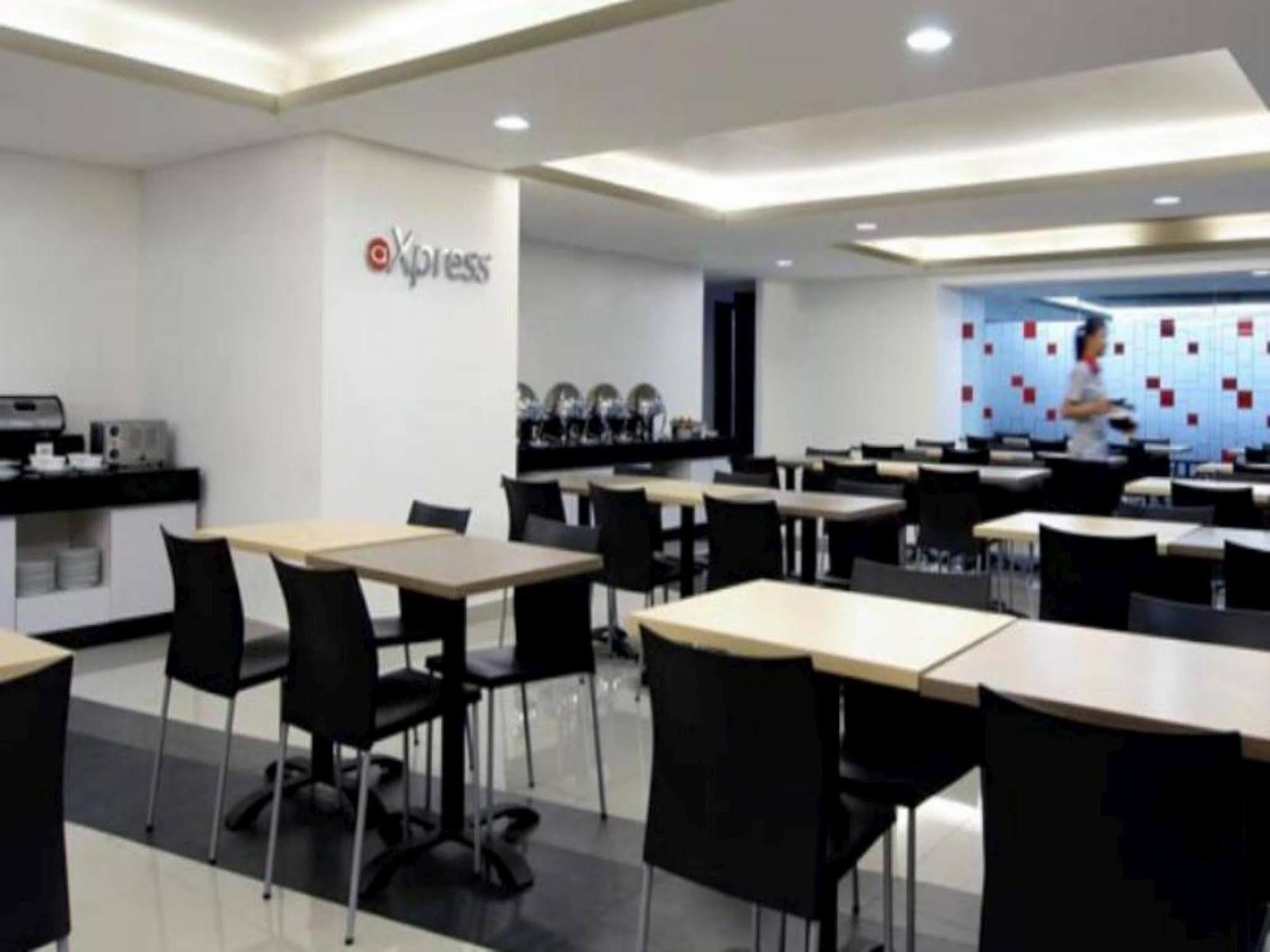 Amaris Hotel Thamrin City Jacarta Exterior foto